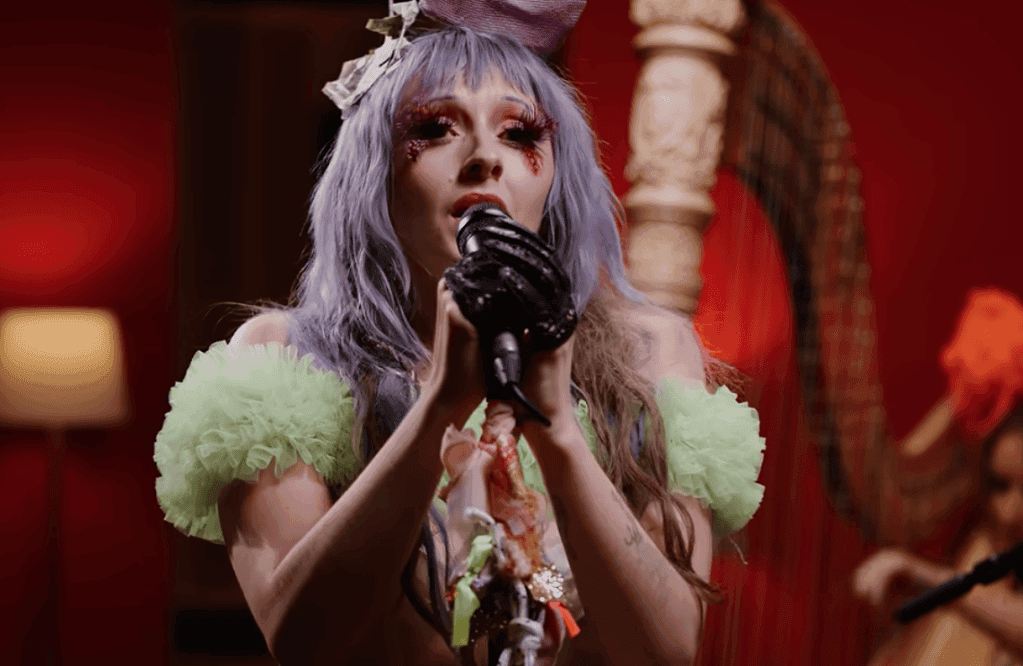 Ashnikko's Tribute to Gwen Stefani: A New Take on 'What You Waiting For?'